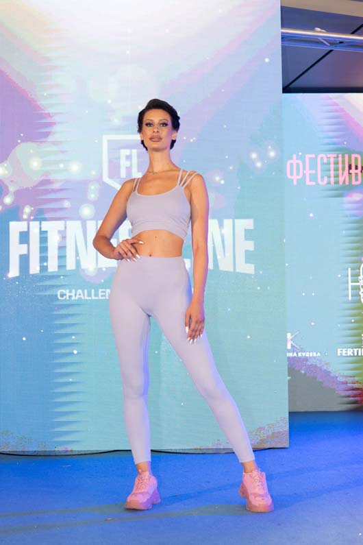 Колекция спортно облекло от Fitness line на Фестивала на модата и красотата 2022